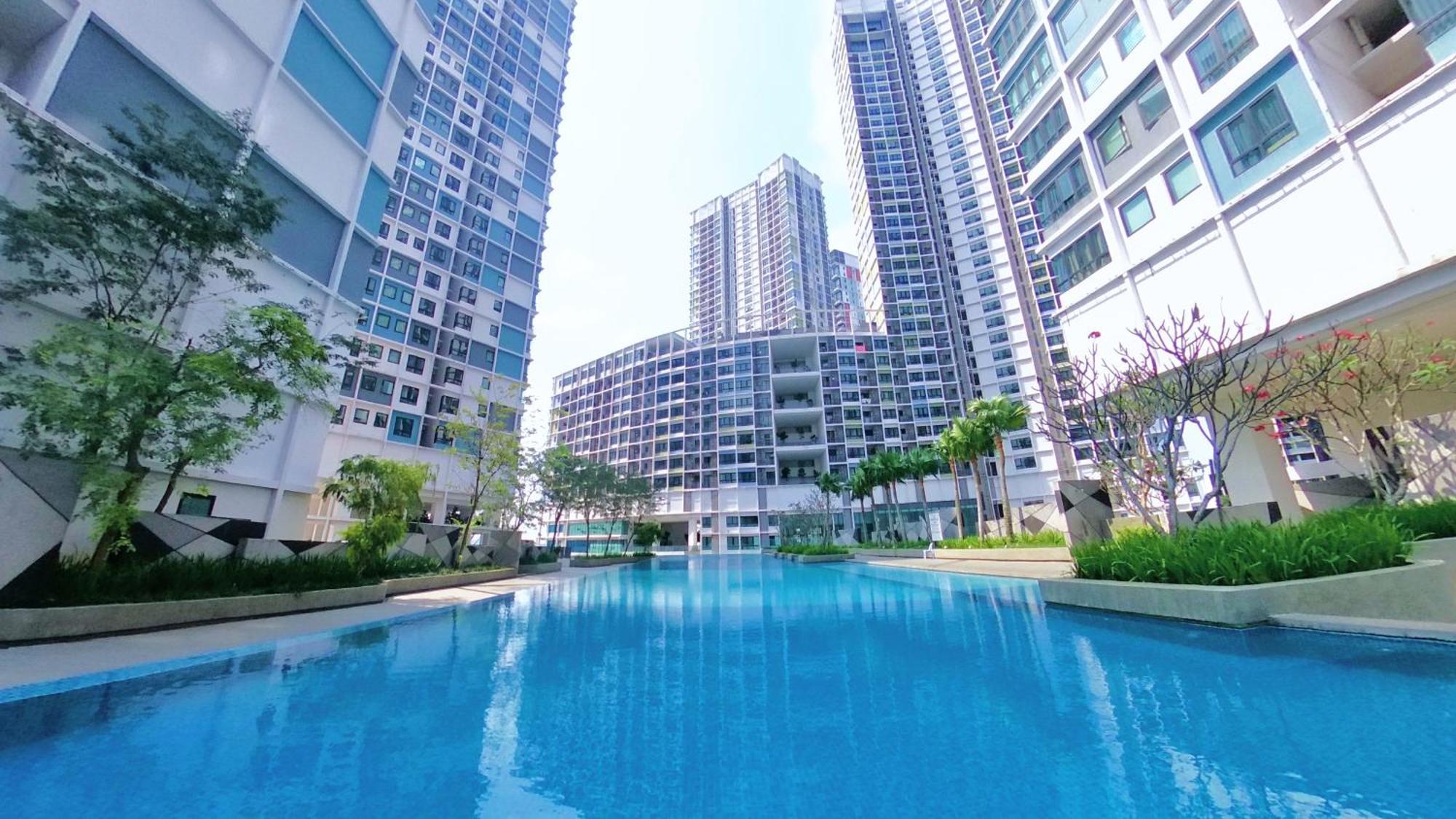9Pax 2R2B Family Suite, I-City, I-Suite, Hyde, Beside Theme Park, Wifi 50-55" Smart Tv Shah Alam Extérieur photo